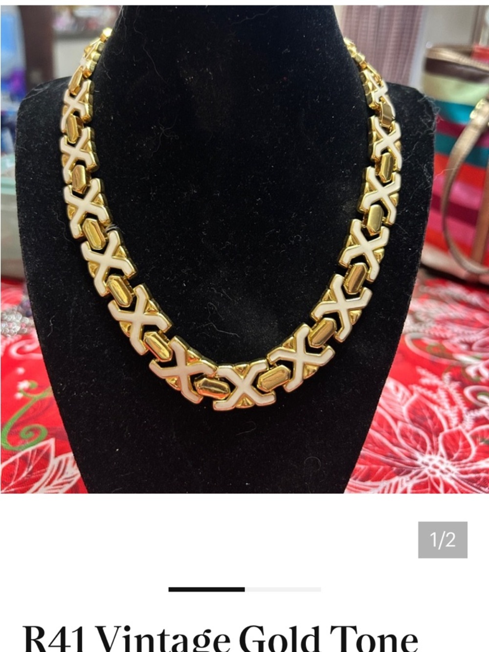 10 PC Necklace Bundle Lot Gold Tone Mixed Styles Pendants Chains Reseller - Picture 2 of 11